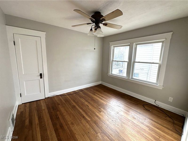 4270 Valley Road, Cleveland, OH 44109 Photo 8