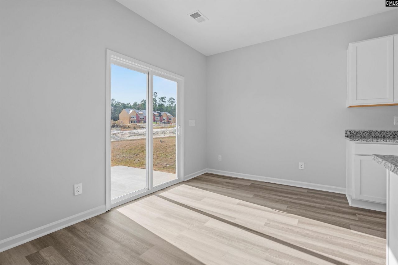 823 Lodgepole Lane Photo 12