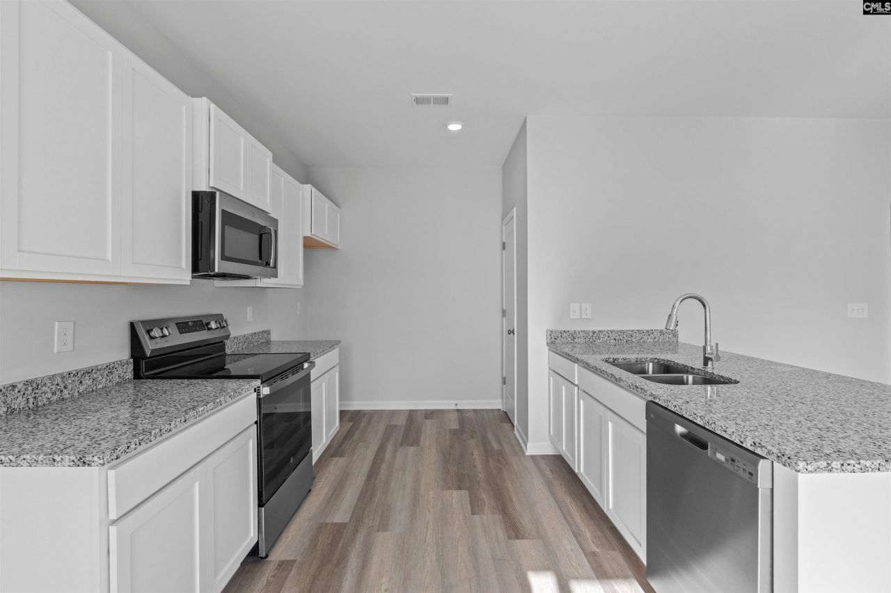 823 Lodgepole Lane Photo 9