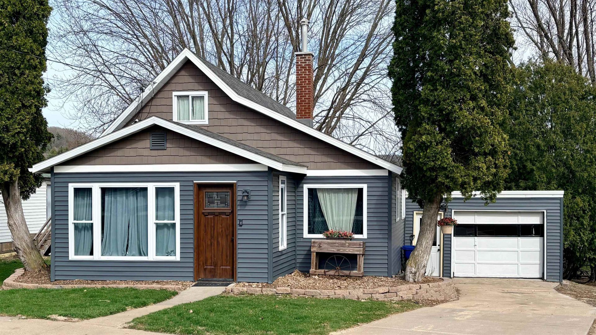 404 Division Street, Ontario, WI 54651 Main Photo