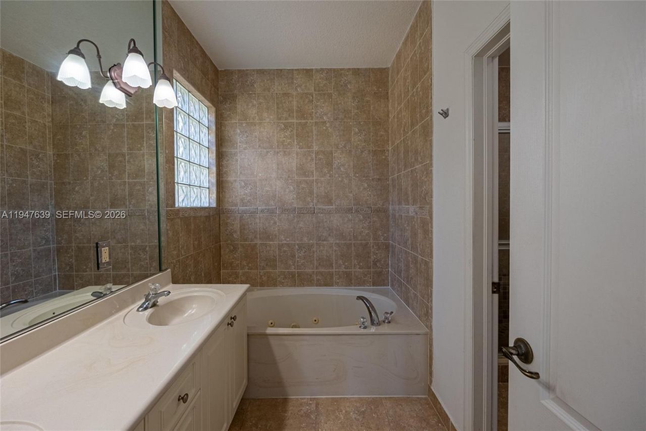 11851 SW 80th Ter, Miami, FL 33183 Photo