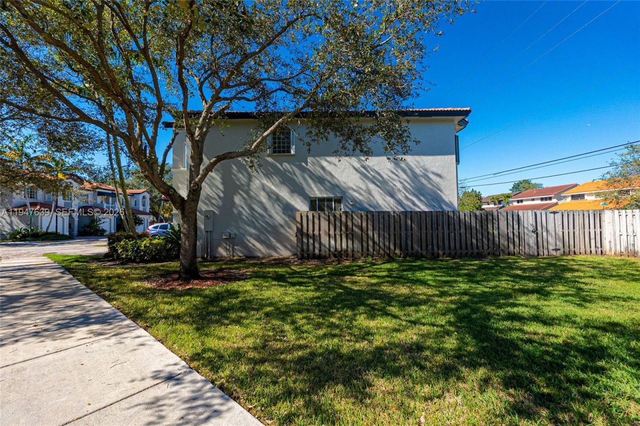 11851 SW 80th Ter, Miami, FL 33183 Photo