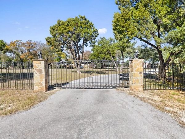 200 Mesa Oaks, Leander, TX 78641