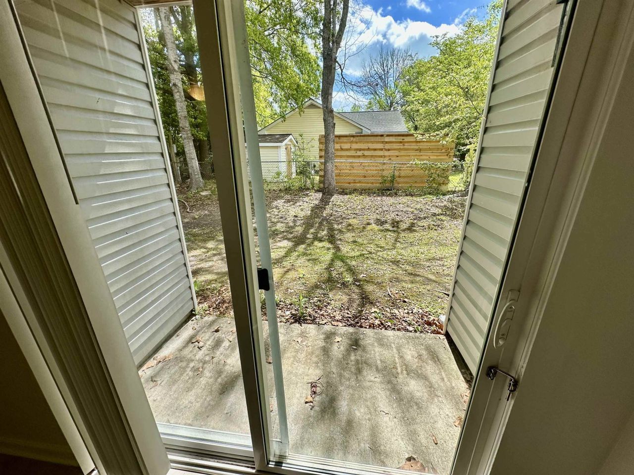 400 Cambridge Circle Photo 10