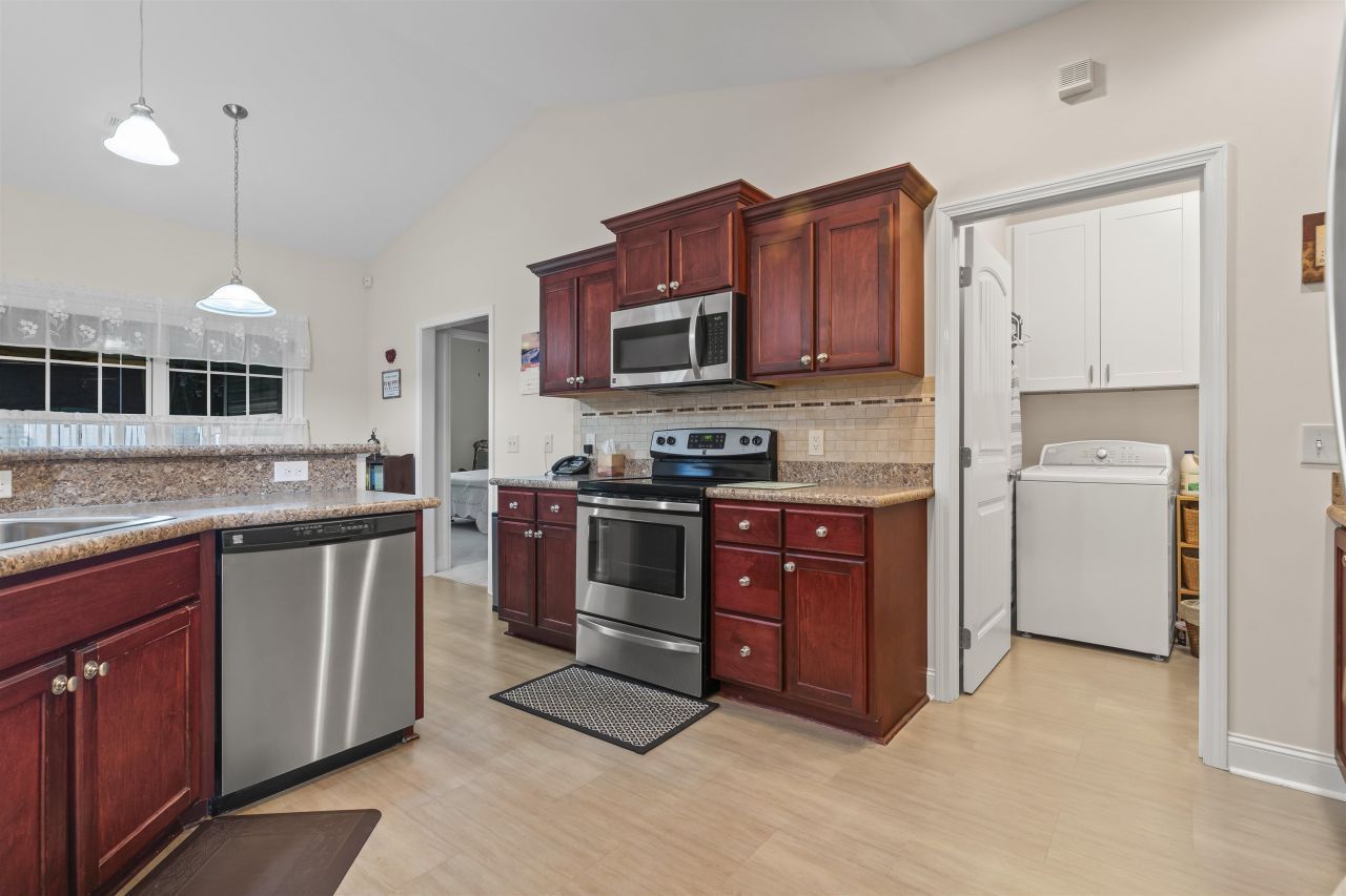 830 Payne Ct. Photo 14