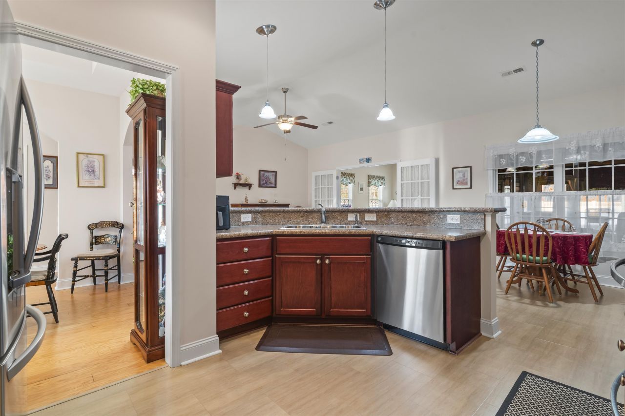 830 Payne Ct. Photo 16