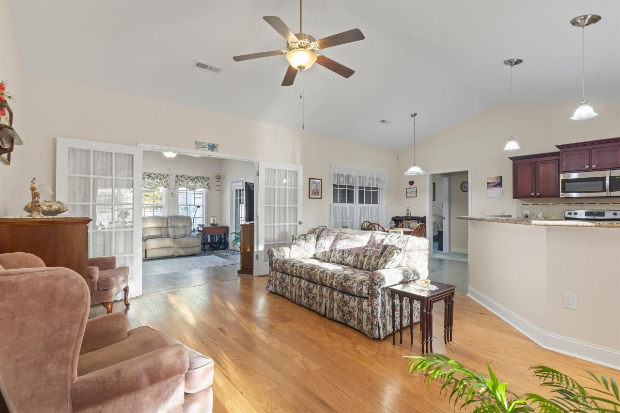 830 Payne Ct. Photo 9