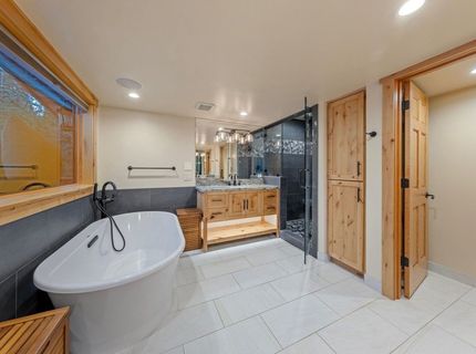 6442 Donner Road, Tahoe Vista, CA 96148 Photo