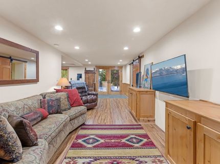 6442 Donner Road, Tahoe Vista, CA 96148 Photo