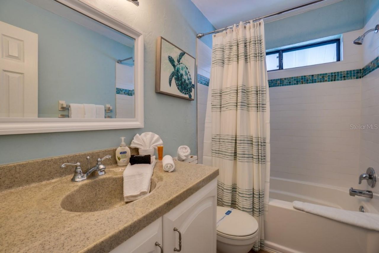 1801 Gulf Drive N, Unit 211, Bradenton Beach, FL 34217 Photo