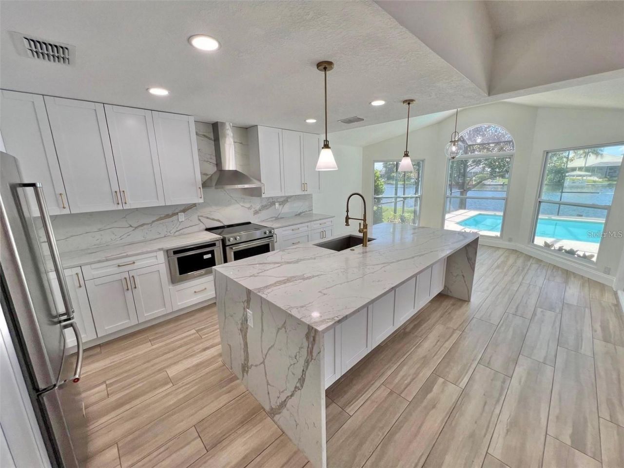 4804 Longwater Way, Tampa, FL 33615 Photo