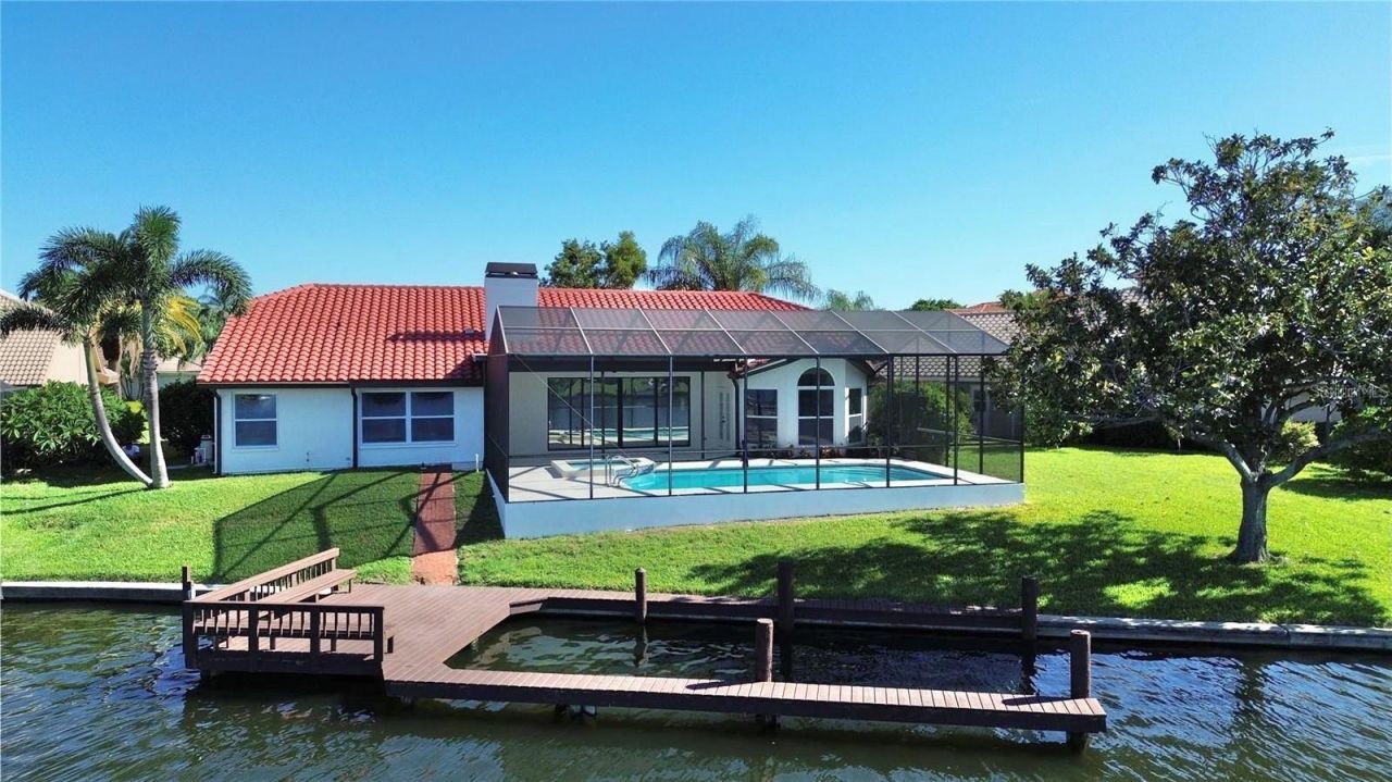 4804 Longwater Way, Tampa, FL 33615 Photo