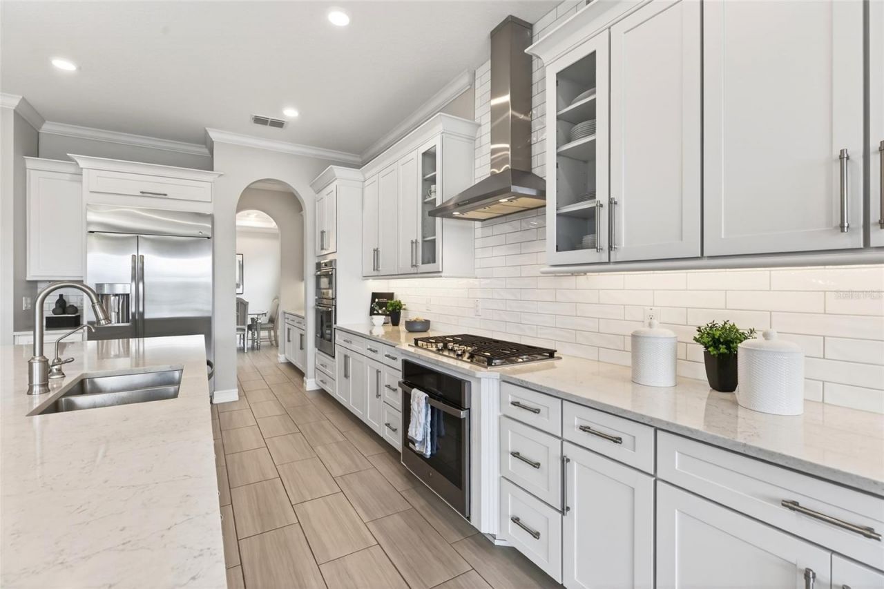 18215 Leafmore Street, Lutz, FL 33548 Photo