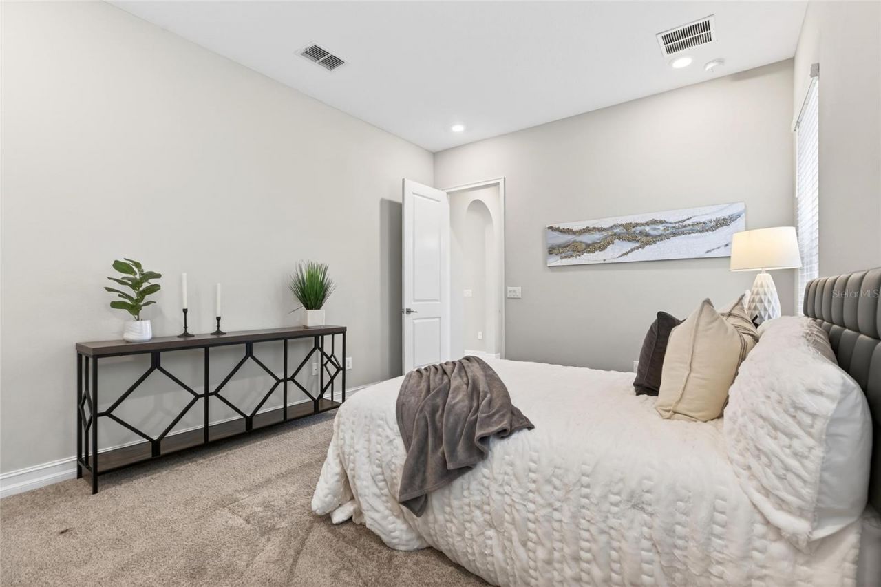 18215 Leafmore Street, Lutz, FL 33548 Photo