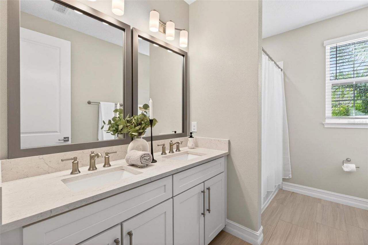 18215 Leafmore Street, Lutz, FL 33548 Photo