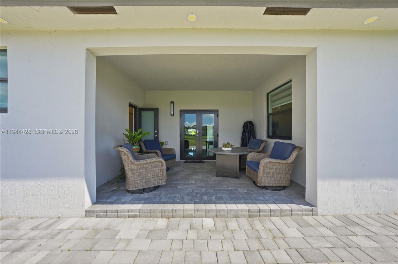 19080 SW 133rd Ct, Miami, FL 33177 Photo