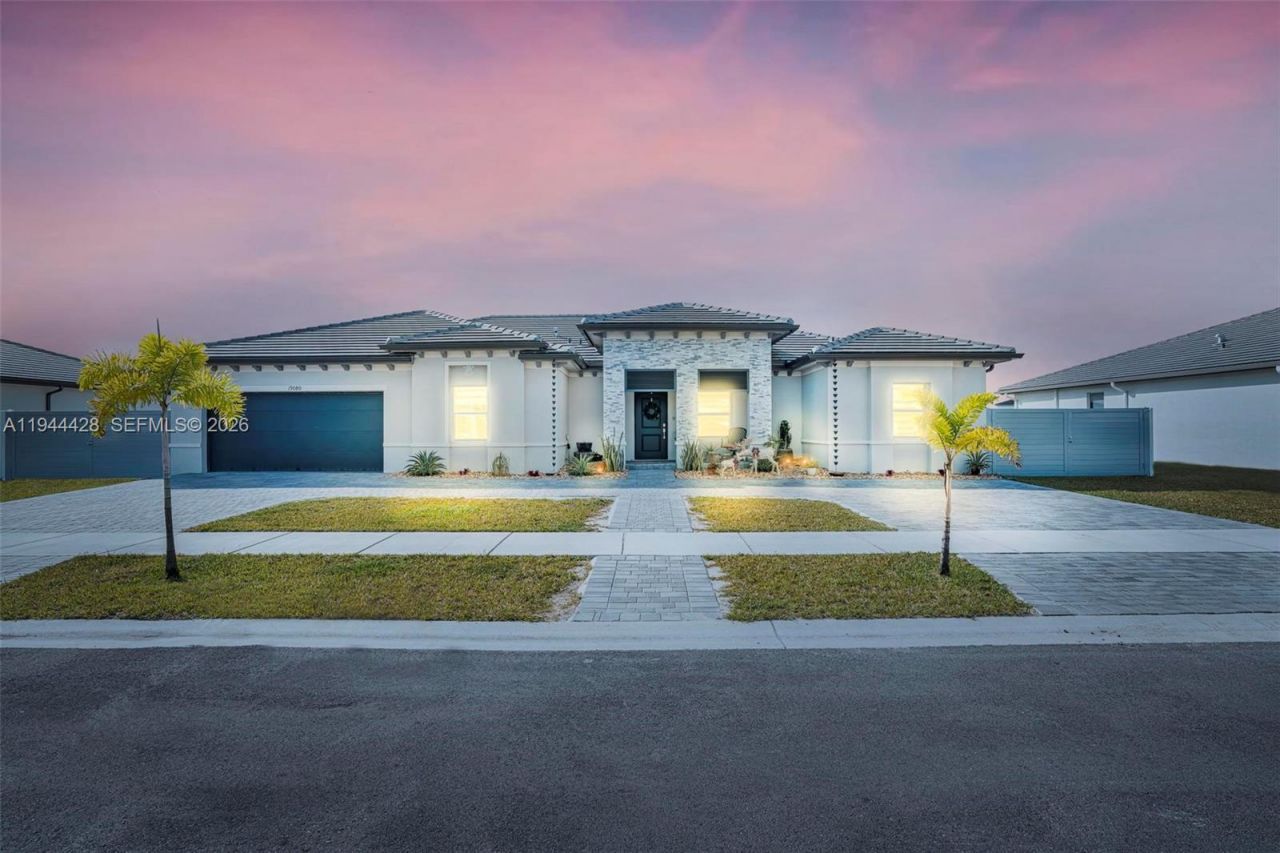 19080 SW 133rd Ct, Miami, FL 33177 Photo