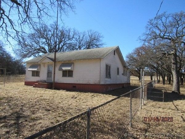 1571 Hospital , Healdton, OK 73463