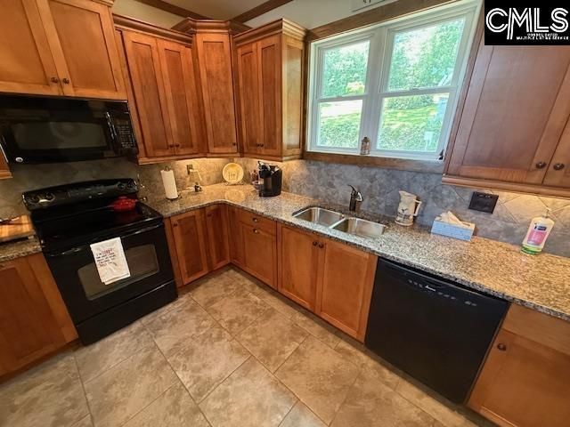 639 Kingfisher Drive  Photo 11