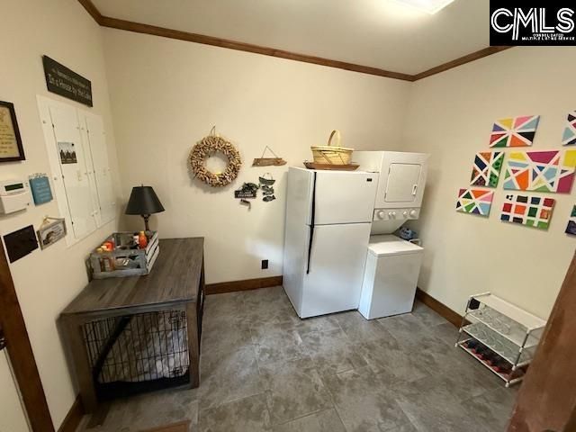 639 Kingfisher Drive  Photo 12