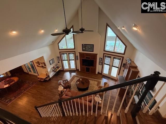 639 Kingfisher Drive  Photo 7