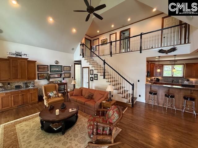 639 Kingfisher Drive  Photo 8