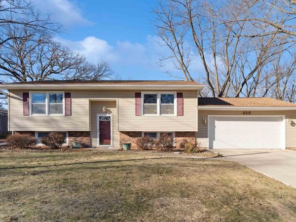 328 Drynan Drive, Waterloo, IA 50701