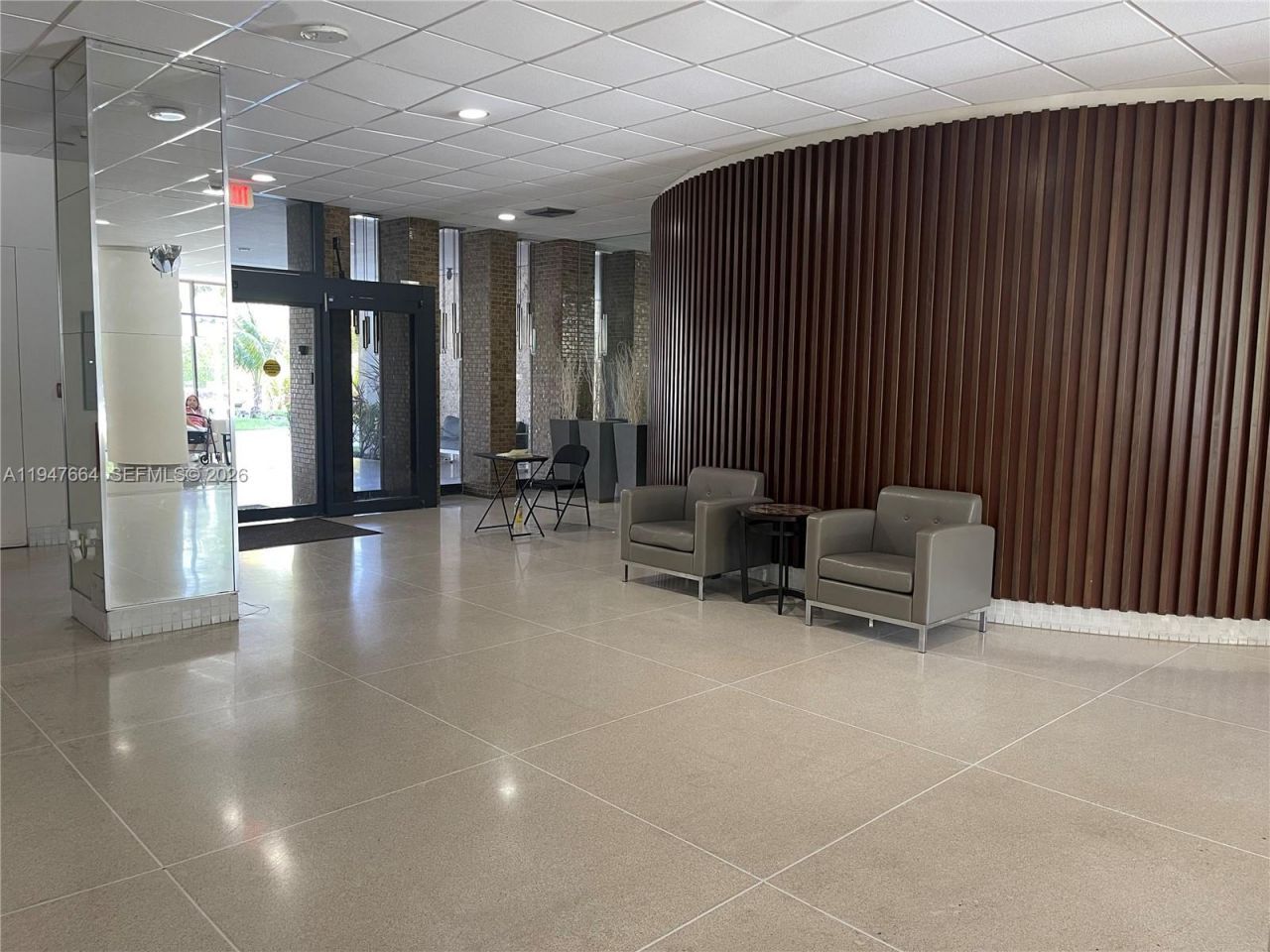 20100 W Country Club Dr , Unit 507, Aventura, FL 33180 Photo