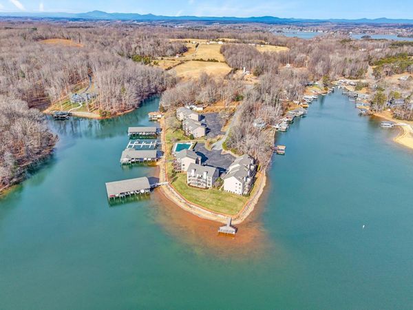 630 Montevista RD , Unit 506, Union Hall, VA 24176