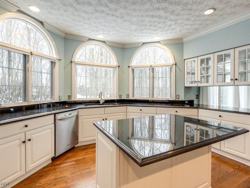 515 Woodview Trail, Aurora, OH 44202 Photo 18