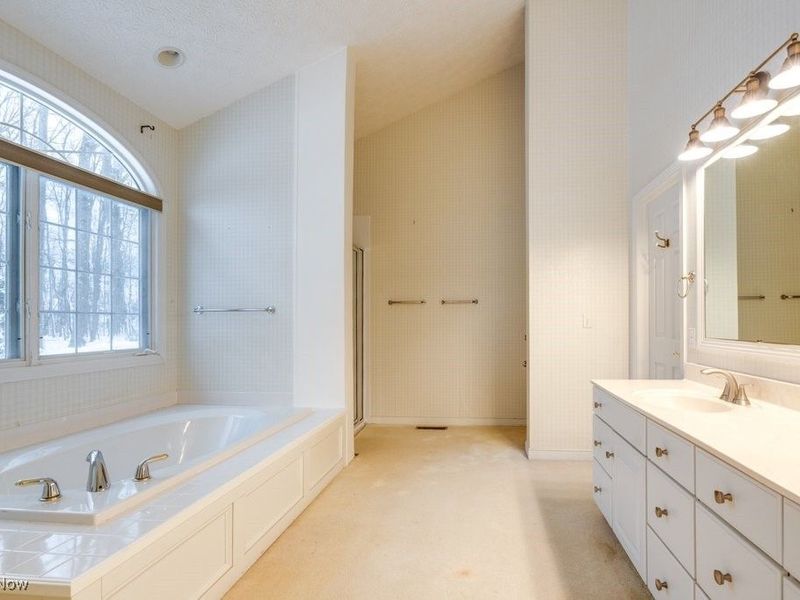 515 Woodview Trail, Aurora, OH 44202 Photo 22