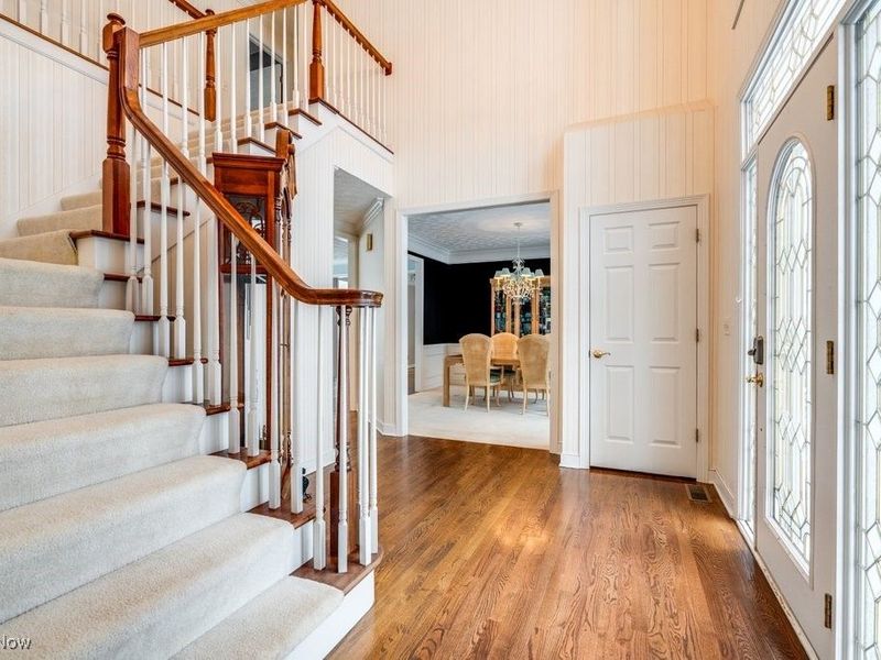 515 Woodview Trail, Aurora, OH 44202 Photo 3