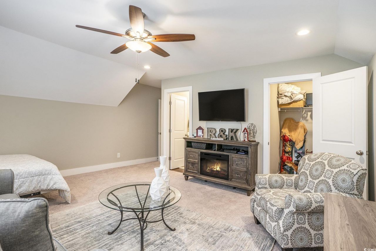 769 Country Club Dr. Photo 29