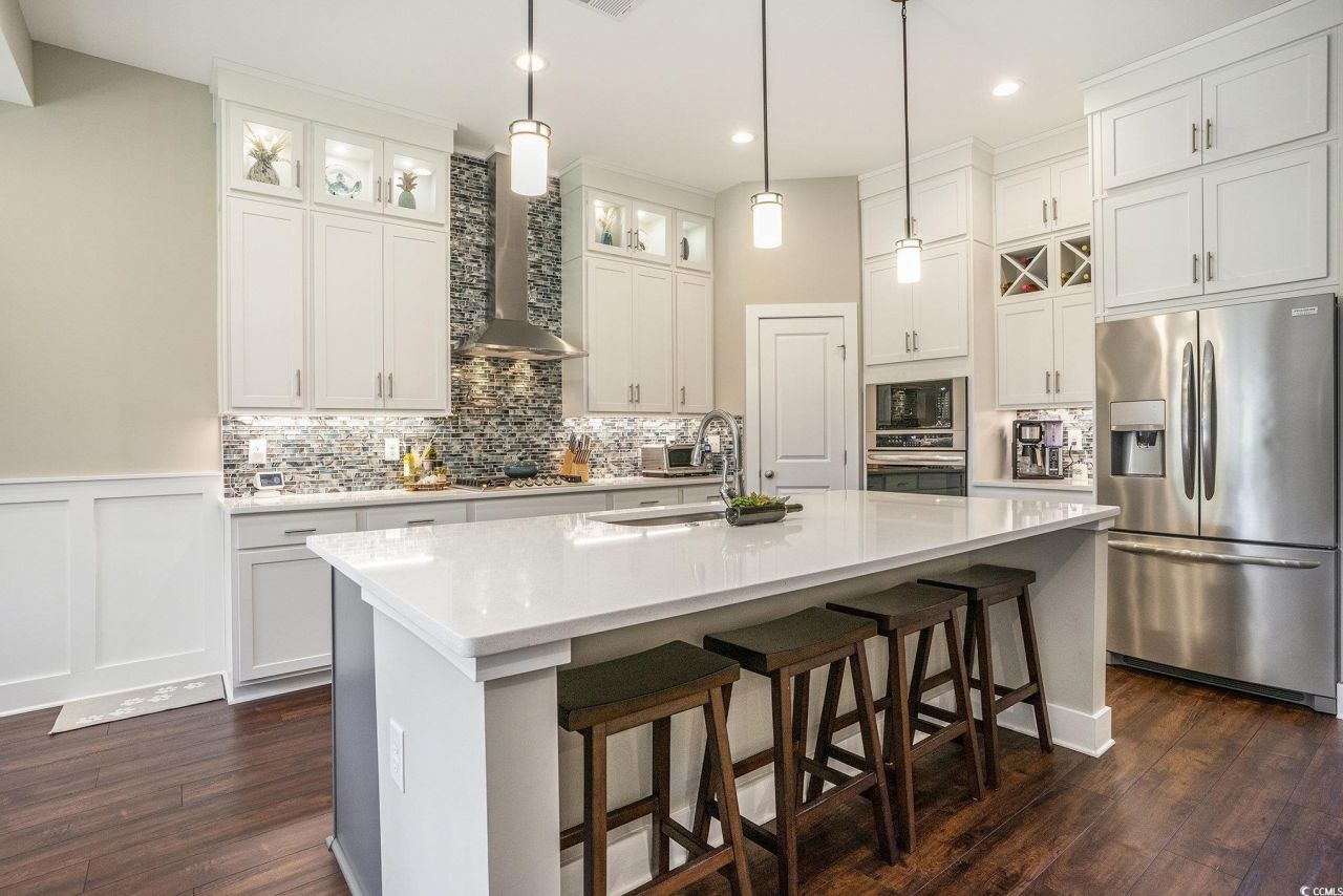 769 Country Club Dr. Photo 8