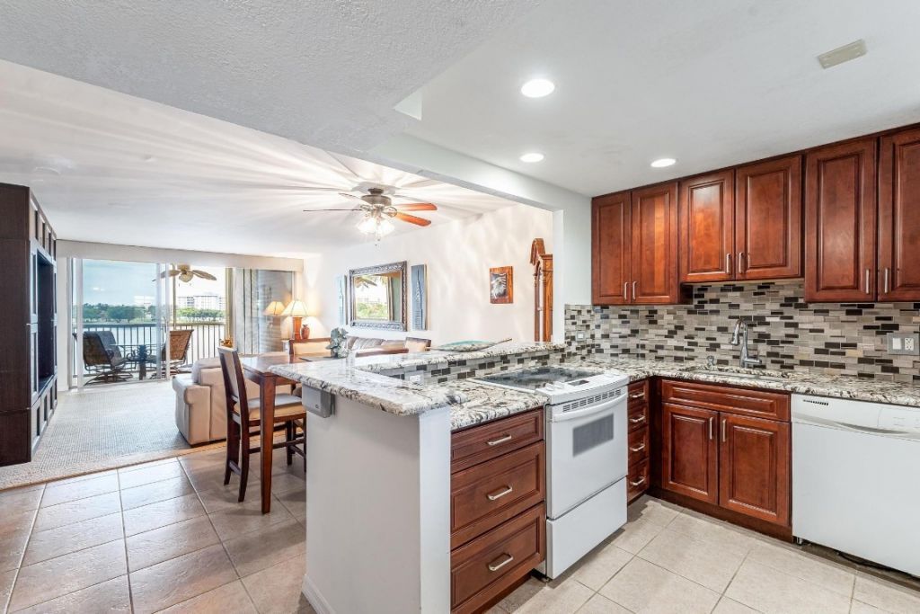 3091 N Course Drive, Unit 406, Pompano Beach, FL 33069 Photo