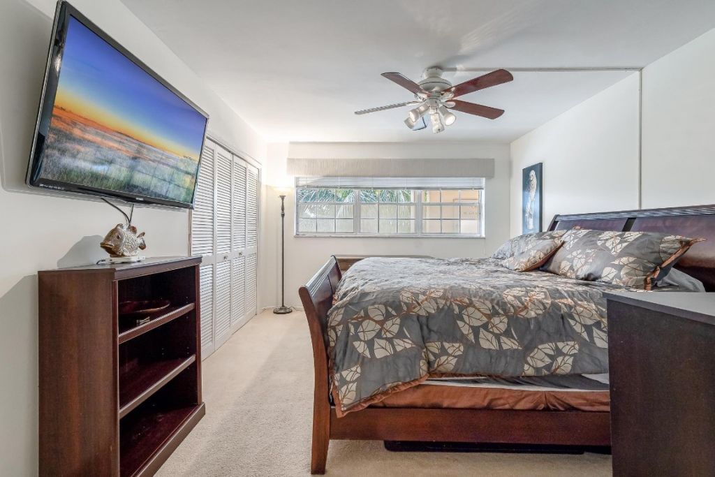 3091 N Course Drive, Unit 406, Pompano Beach, FL 33069 Photo