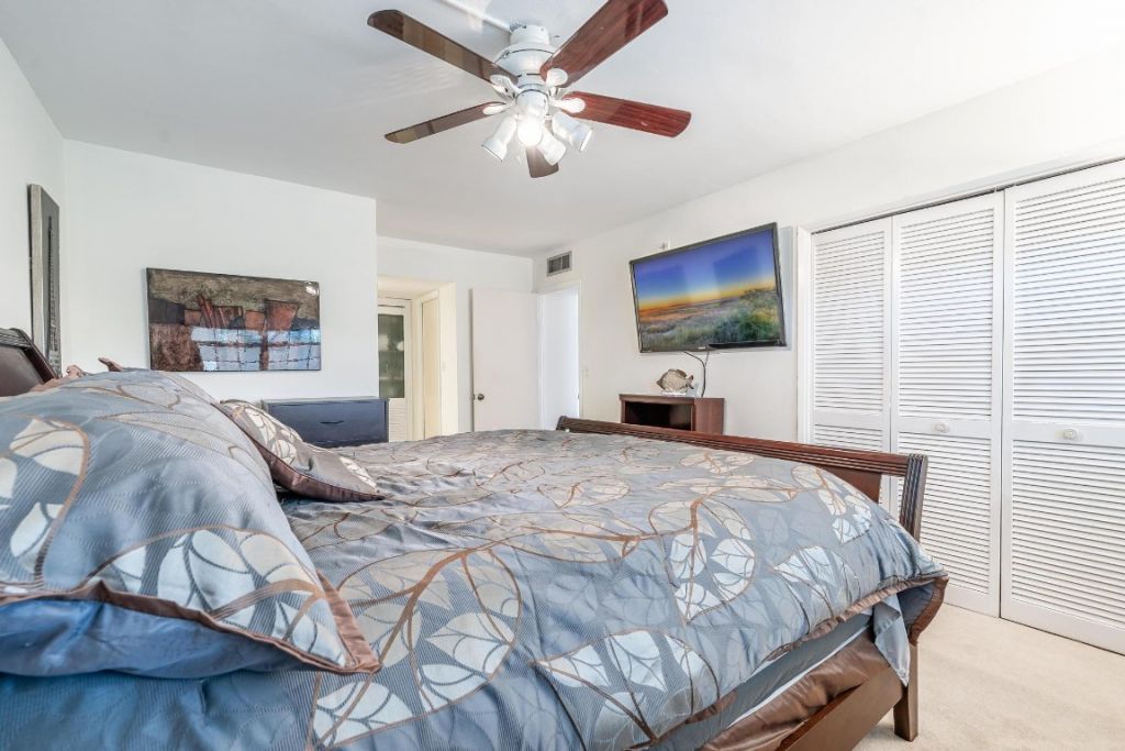 3091 N Course Drive, Unit 406, Pompano Beach, FL 33069 Photo