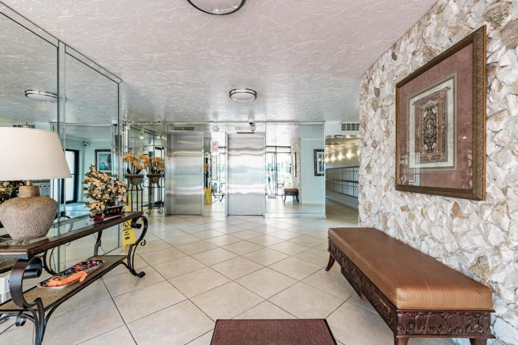 3091 N Course Drive, Unit 406, Pompano Beach, FL 33069 Photo