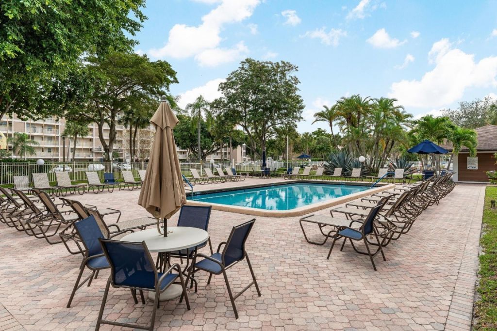 3091 N Course Drive, Unit 406, Pompano Beach, FL 33069 Photo