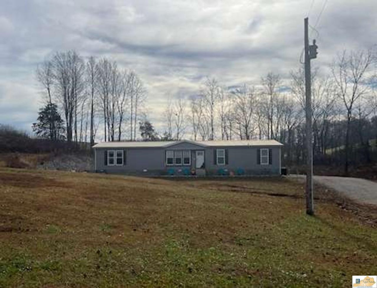 2588 Radio Station Road, Tompkinsville, KY 42167 Main Photo