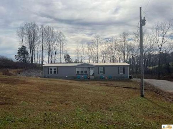 2588 Radio Station Road , Tompkinsville, KY 42167