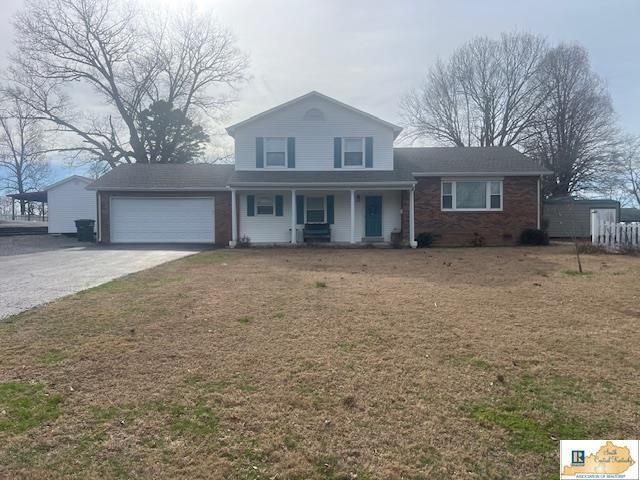 206 Whiteside Street, Tompkinsville, KY 42167 Main Photo