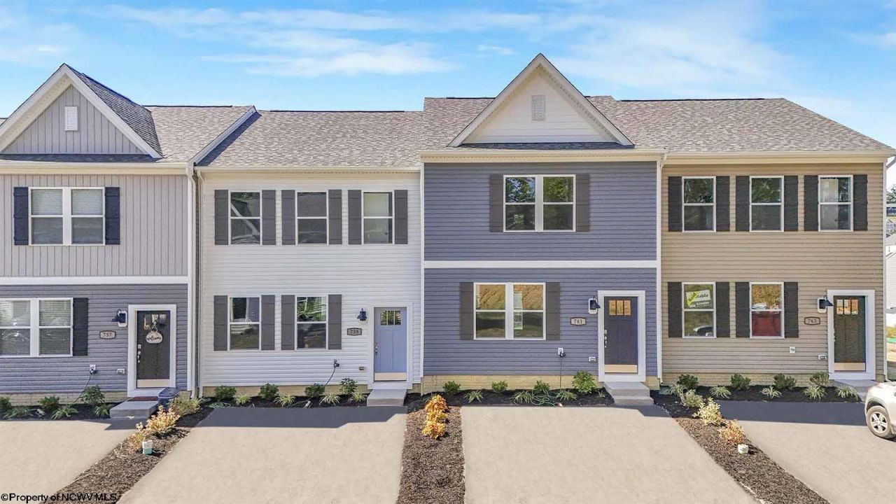 15 Erow Street, White Hall, WV 26554 Main Photo