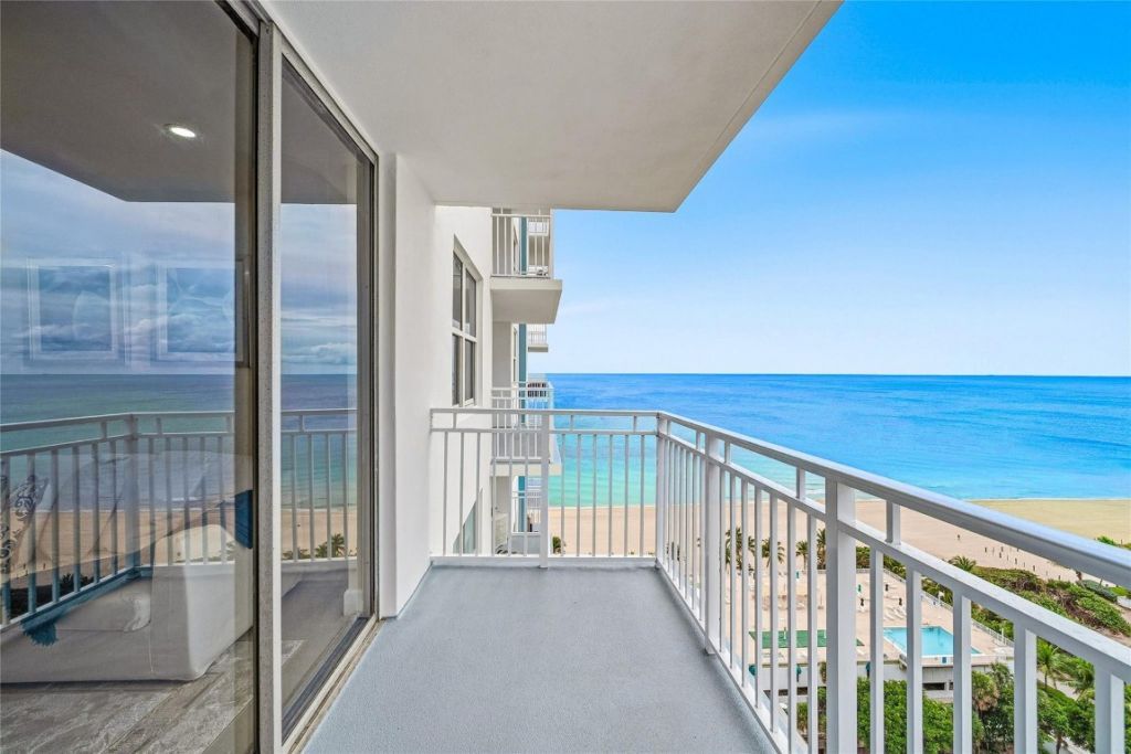 101 Briny Avenue, Unit 2006, Pompano Beach, FL 33062 Photo