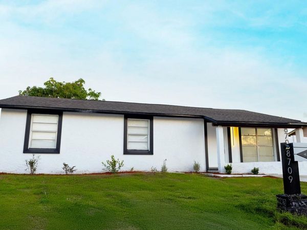 8709 MARLIN COURT, TAMPA, FL 33634