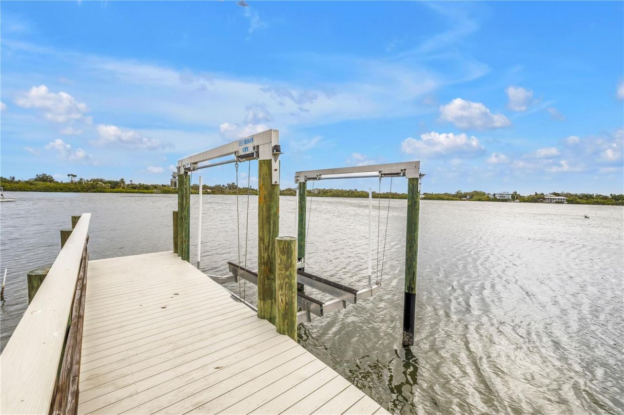 1770 Bayshore Drive, Terra Ceia, FL 34250 Photo