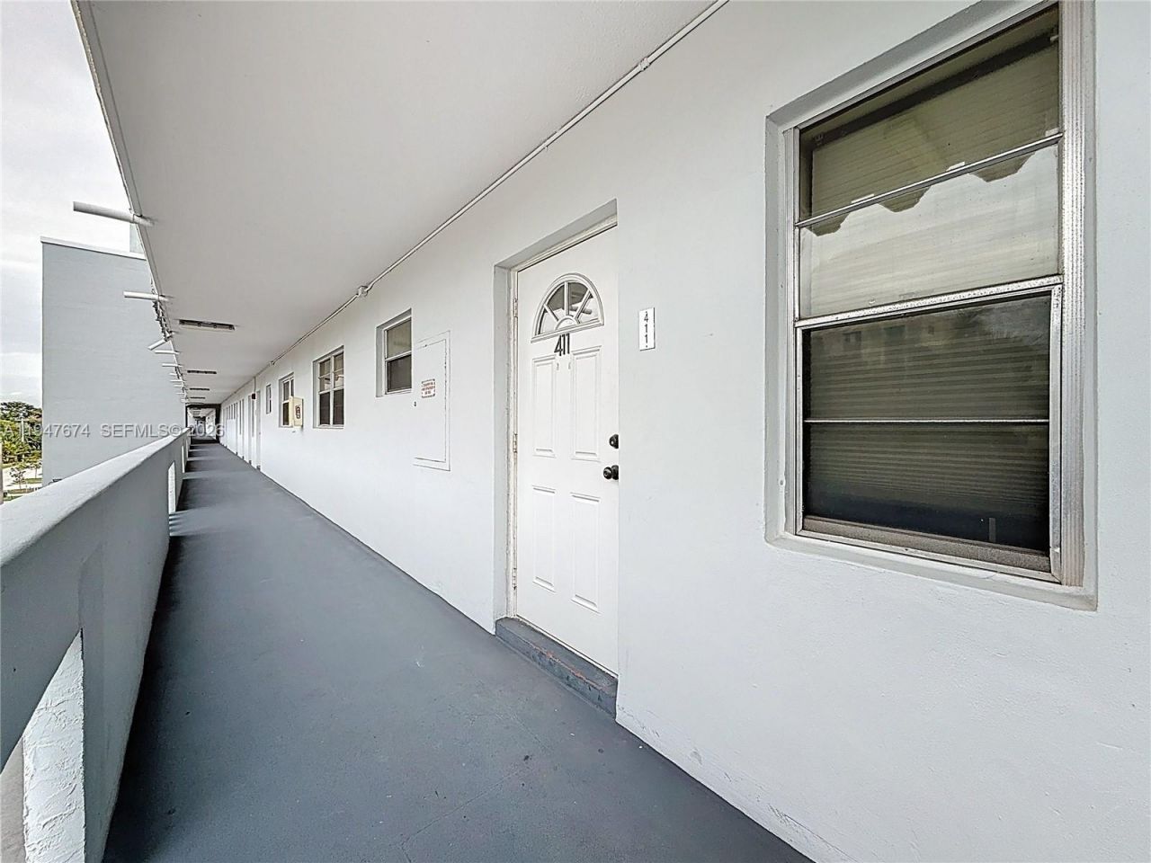 1000 NE 14th Ave, Unit 411, Hallandale Beach, FL 33009 Photo