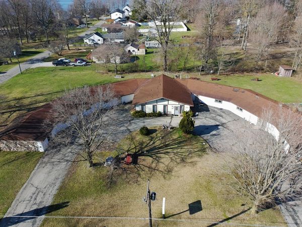 8021 Forest Beach Road, Watervliet, MI 49098