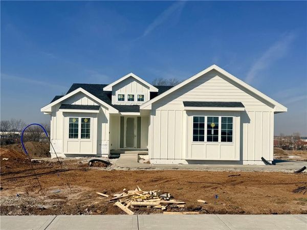 20804 Emerald Street, Spring Hill, KS 66083