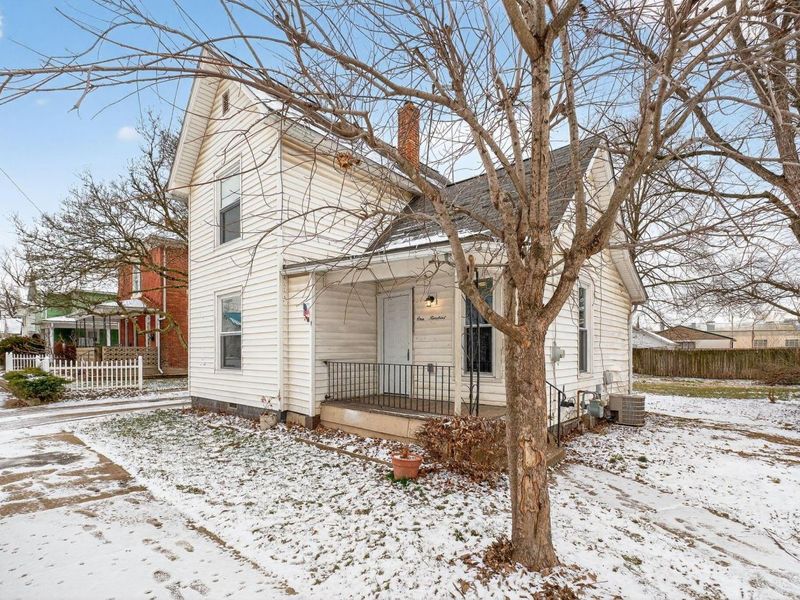 100 W Poplar Avenue, Newark, OH 43055 Photo 2
